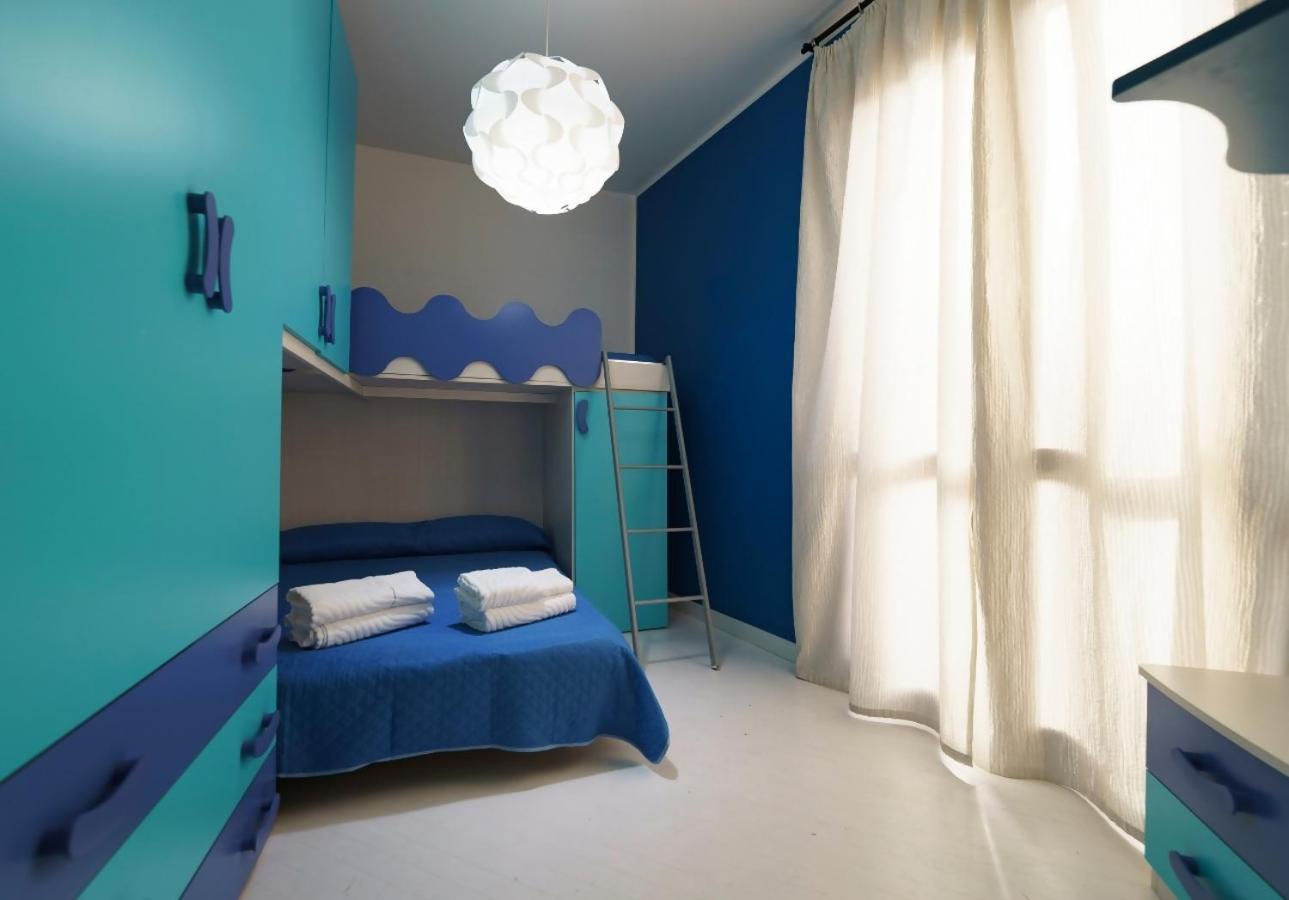 Guest Friends Apartment ตราปานี ภายนอก รูปภาพ