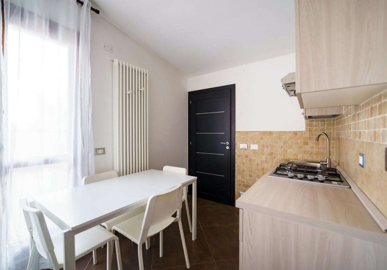 Guest Friends Apartment ตราปานี ห้อง รูปภาพ