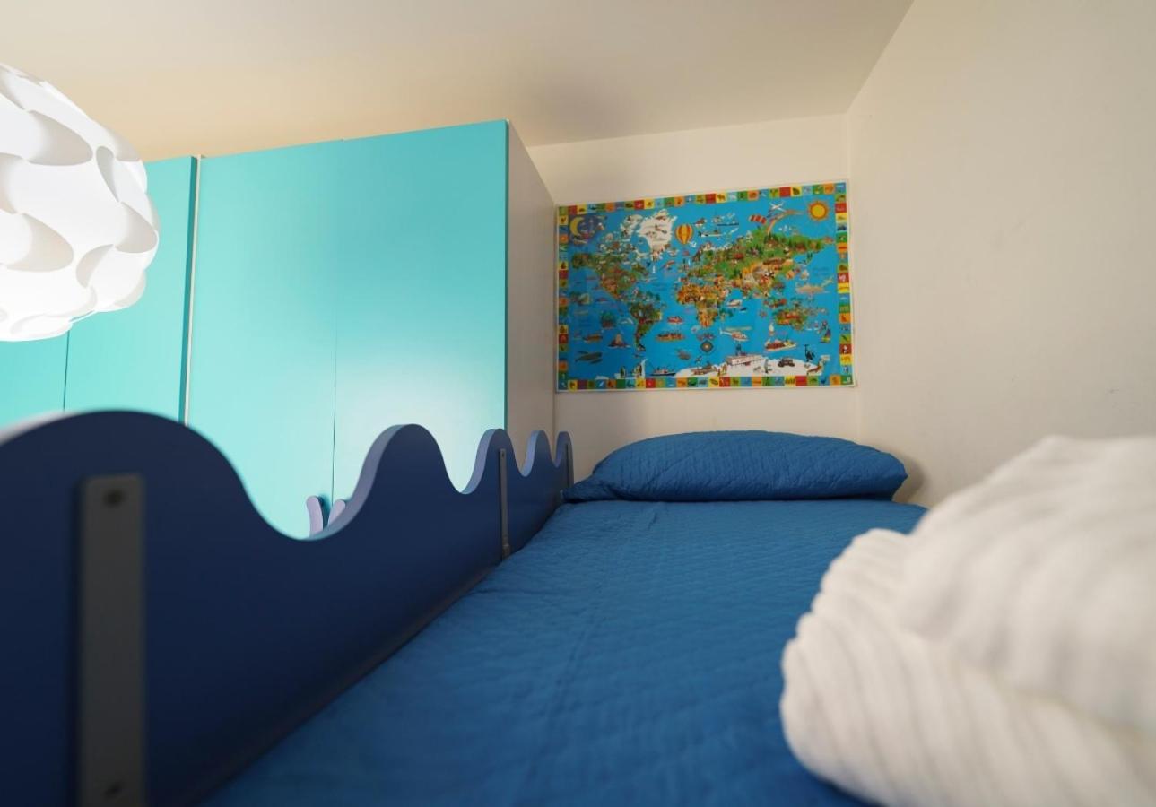 Guest Friends Apartment ตราปานี ภายนอก รูปภาพ